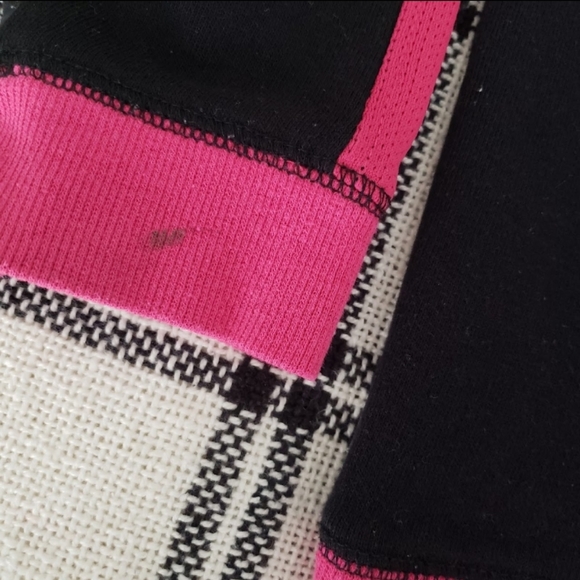 Sweatshirt with hearts💙💚💛🧡💜 - Picture 4 of 6